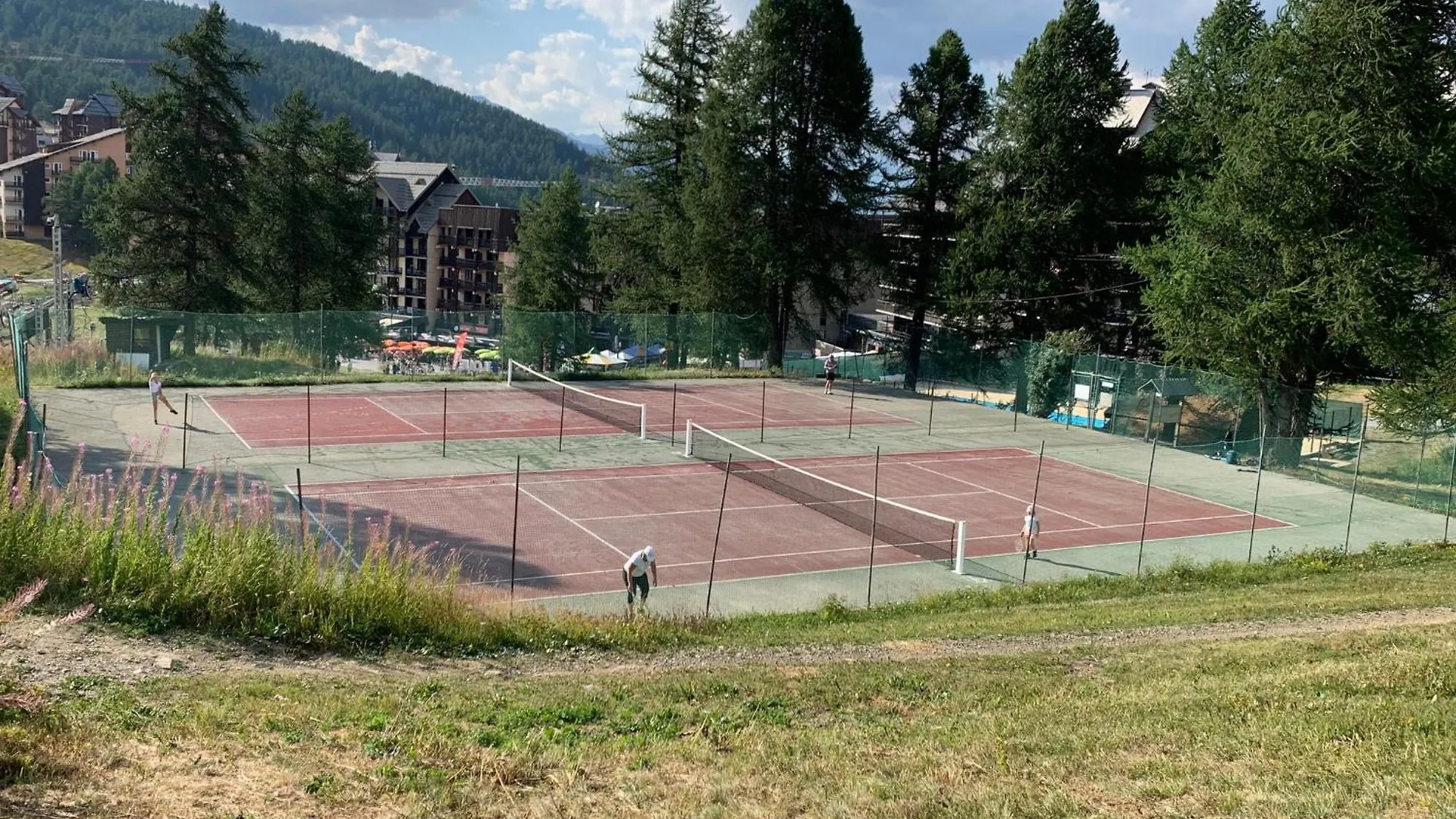 Appart Renove Avec Piscine Chauffee - 4 Personnes Risoul França